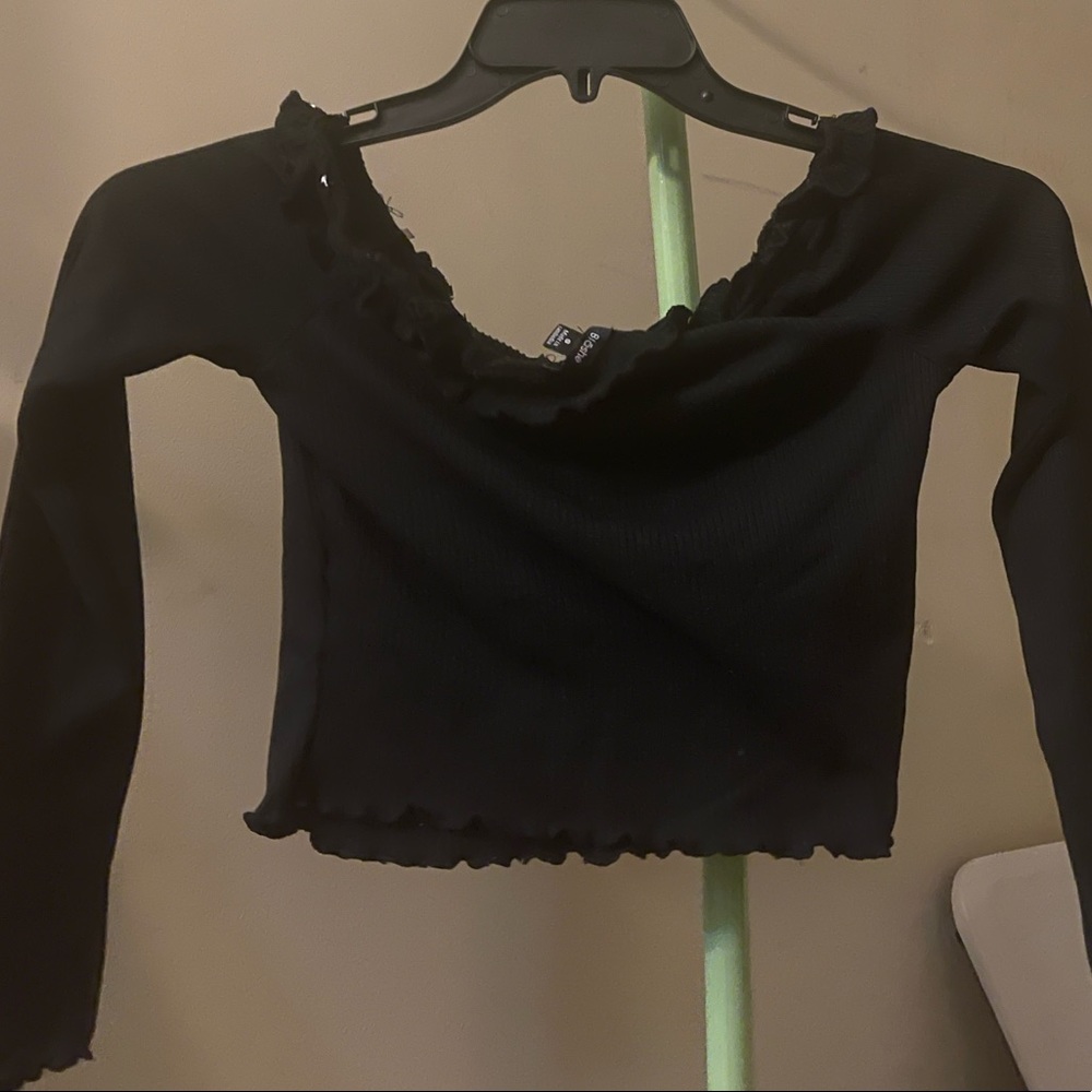 LACE CROP TOP 😍😍 - Picture 3 of 6
